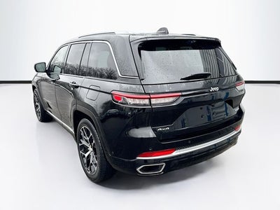 2022 Jeep Grand Cherokee Summit