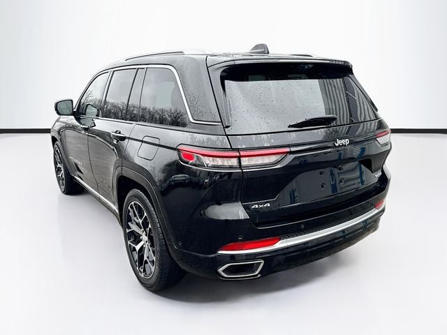 2022 Jeep Grand Cherokee Summit