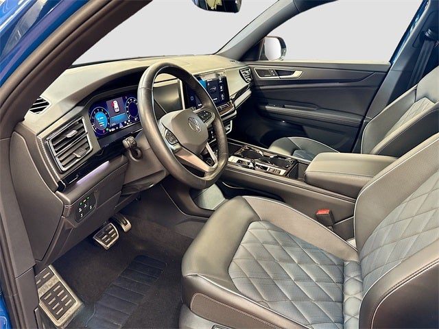 2025 Volkswagen Atlas Cross Sport 2.0T SEL Premium R-Line