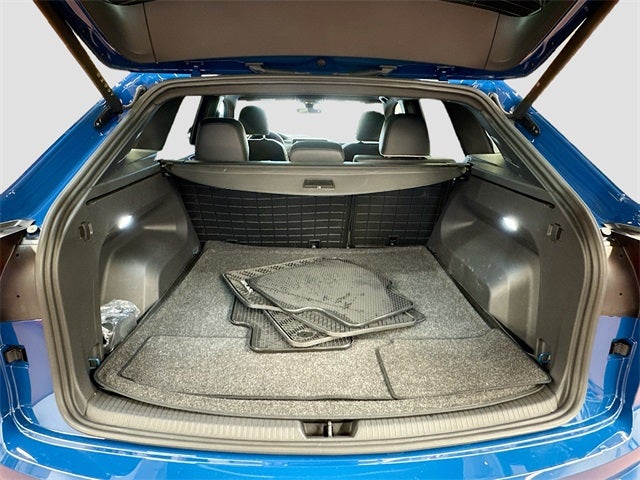 2025 Volkswagen Atlas Cross Sport 2.0T SEL Premium R-Line