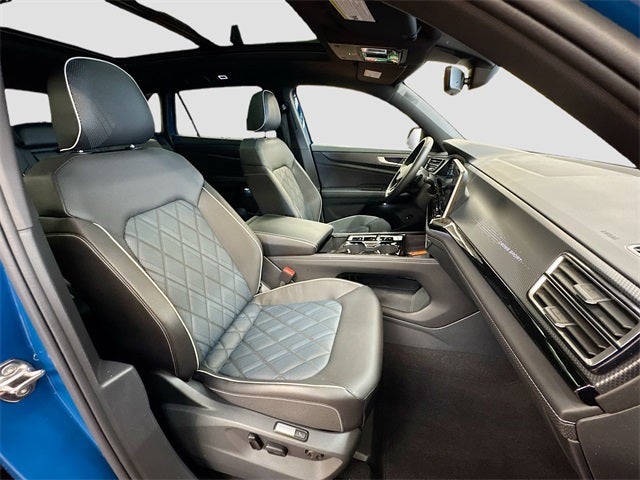 2025 Volkswagen Atlas Cross Sport 2.0T SEL Premium R-Line