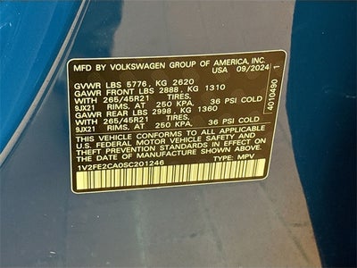 2025 Volkswagen Atlas Cross Sport 2.0T SEL Premium R-Line