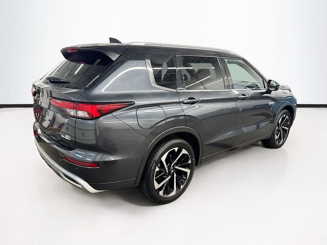 2025 Mitsubishi Outlander PHEV Base
