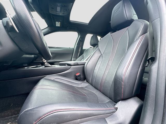 2023 Lexus UX 250h F SPORT Handling