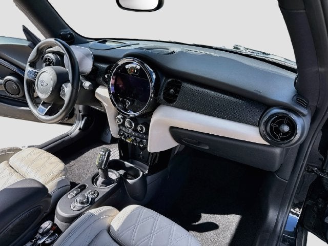 2024 MINI HARDTOP 2 DOOR Iconic