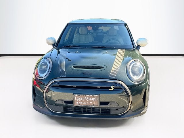 2024 MINI HARDTOP 2 DOOR Iconic