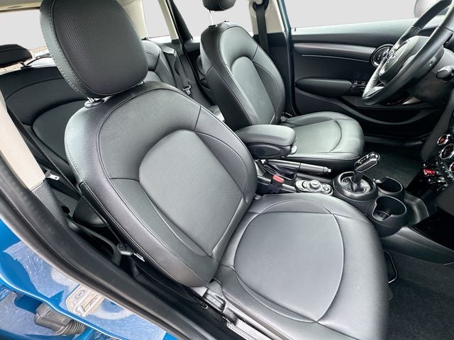 2023 MINI HARDTOP 4 DOOR Cooper