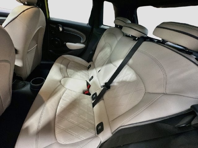 2024 MINI HARDTOP 4 DOOR Iconic