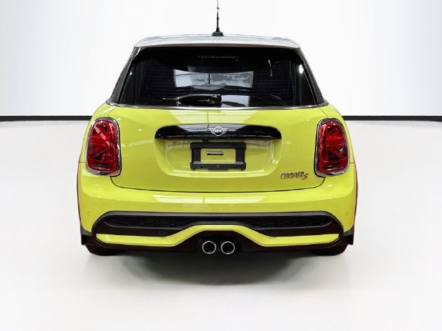 2024 MINI HARDTOP 4 DOOR Iconic
