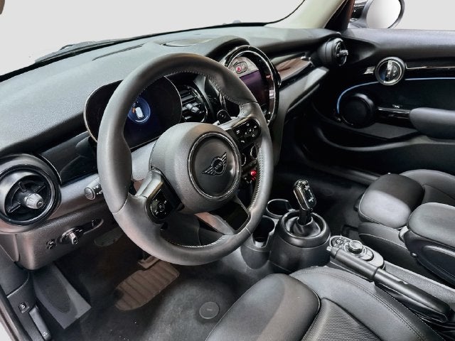 2024 MINI HARDTOP 4 DOOR Signature