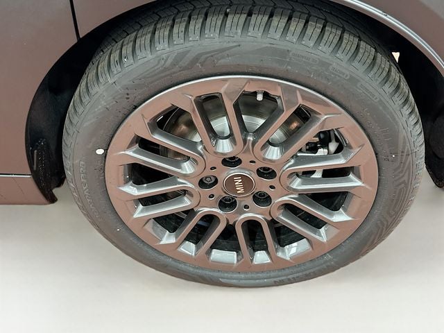 2026 MINI 4 DOOR ICONIC