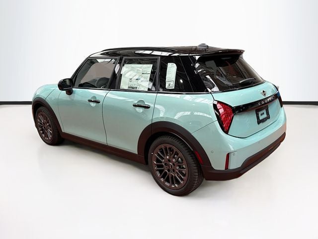 2026 MINI 4 DOOR ICONIC