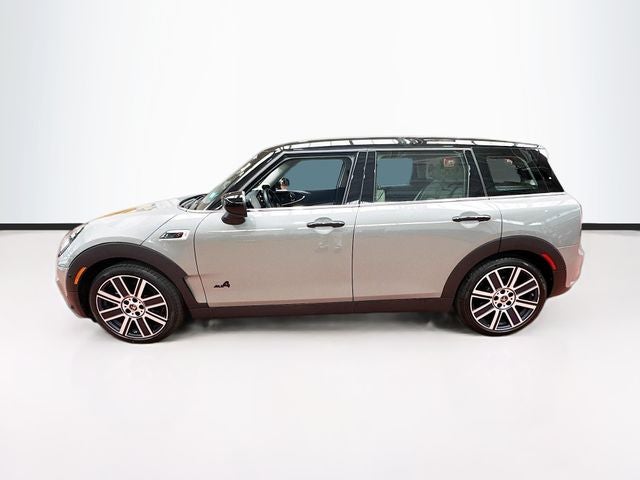 2023 MINI CLUBMAN Iconic