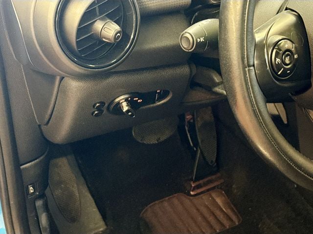 2015 MINI HARDTOP 2 DOOR Base