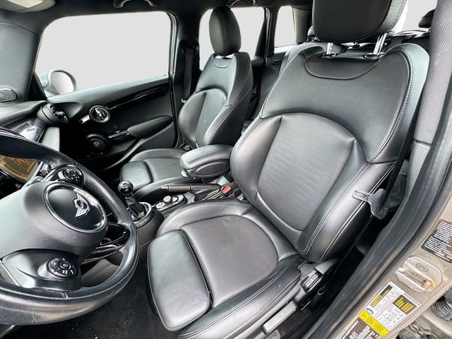2016 MINI HARDTOP 4 DOOR Base