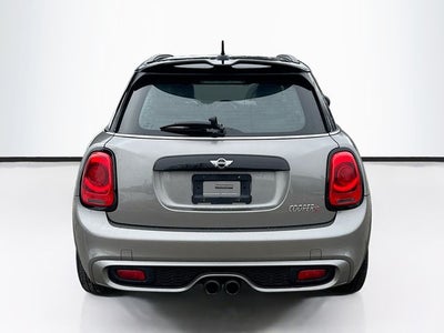 2016 MINI HARDTOP 4 DOOR Base