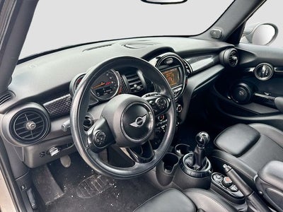2016 MINI HARDTOP 4 DOOR Base
