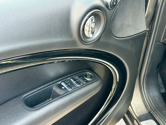 2014 MINI COUNTRYMAN Base