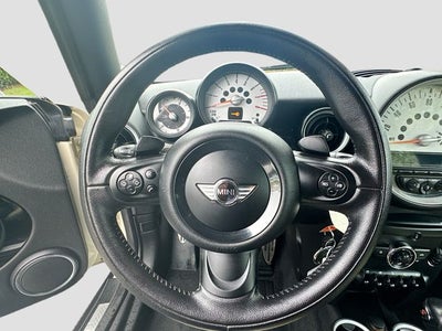 2012 MINI CONVERTIBLE Base