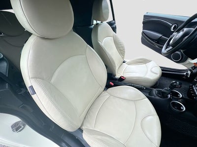 2012 MINI CONVERTIBLE Base