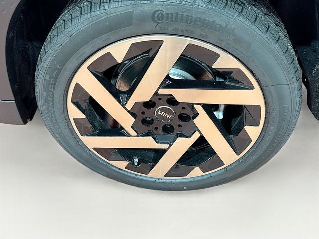 2027 MINI COUNTRYMAN ICONIC