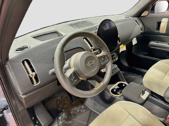 2027 MINI COUNTRYMAN ICONIC