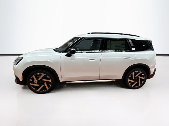 2027 MINI COUNTRYMAN ICONIC