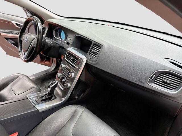 2016 Volvo S60 T5 Drive-E Premier