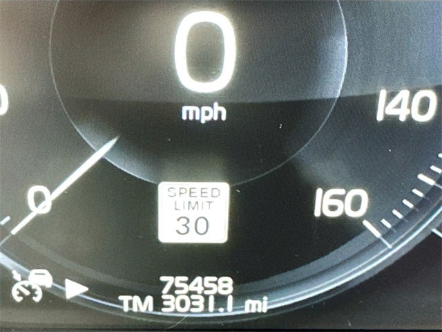 2020 Volvo XC90 T6 Momentum