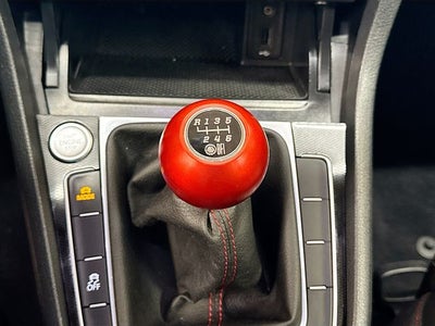 2016 Volkswagen Golf GTI Base