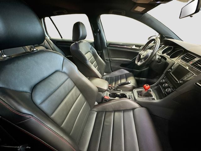 2016 Volkswagen Golf GTI Base