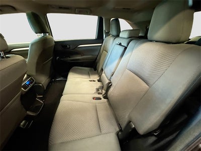 2018 Toyota Highlander Base