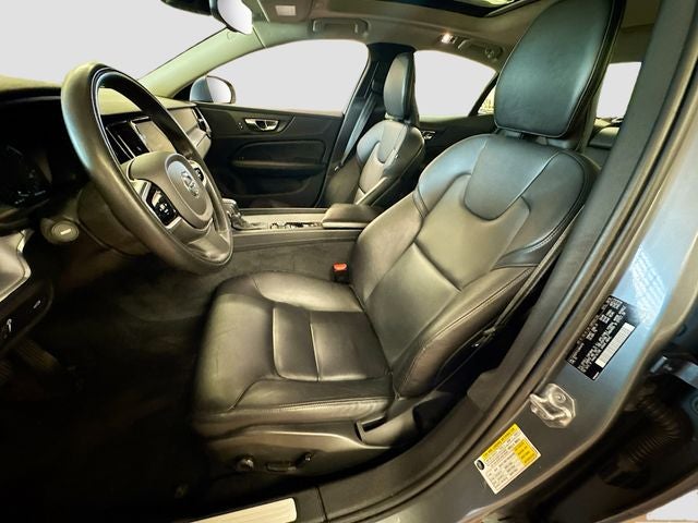2020 Volvo S60 T5 Momentum