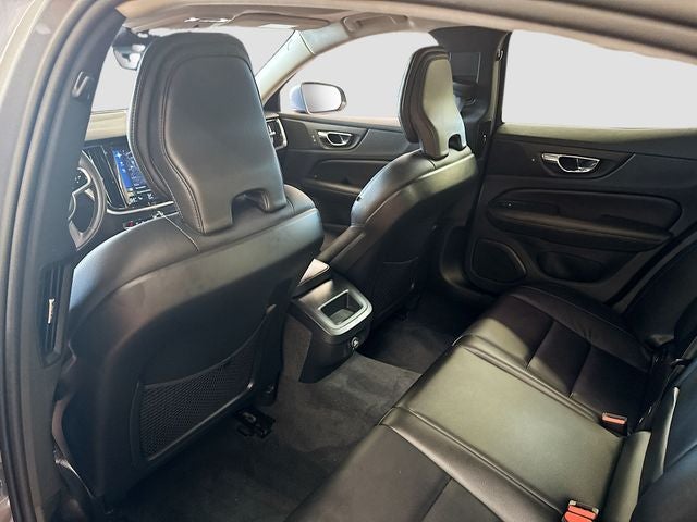 2020 Volvo S60 T5 Momentum