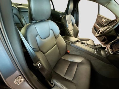 2020 Volvo S60 T5 Momentum