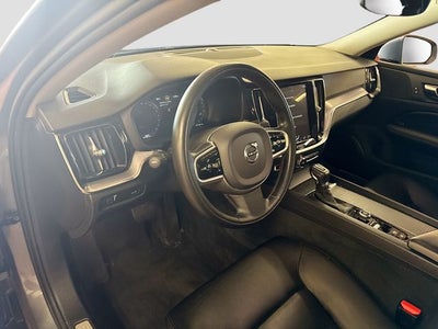 2020 Volvo S60 T5 Momentum