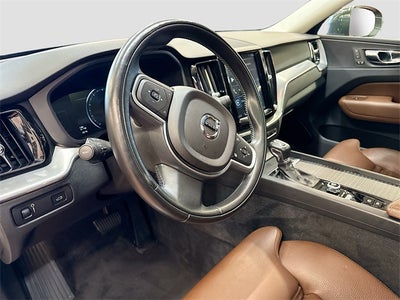 2019 Volvo XC60 T5 Momentum