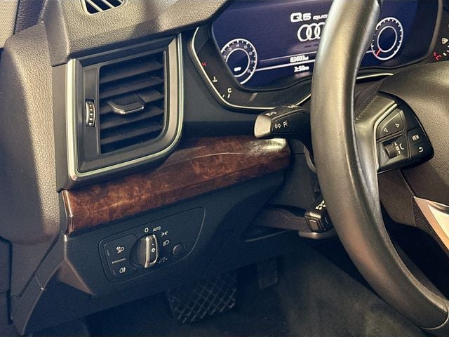 2020 Audi Q5 45 Premium Plus quattro