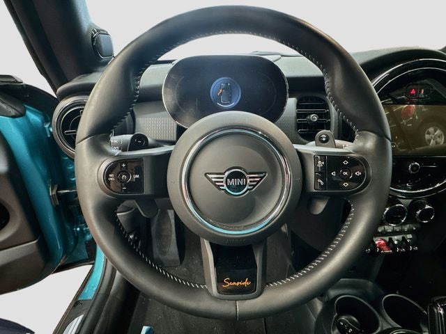 2024 MINI CONVERTIBLE Iconic