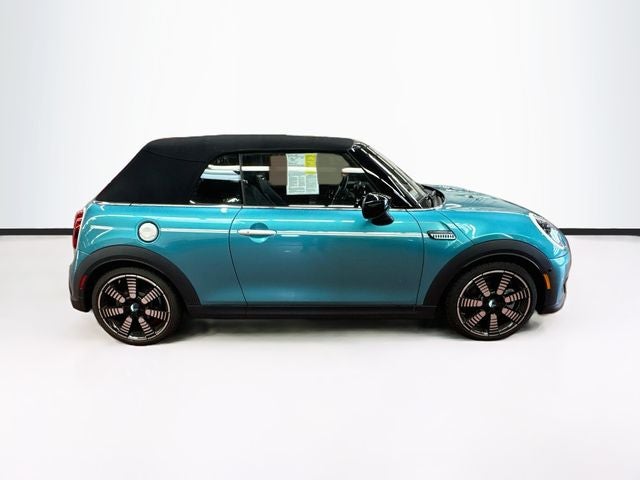 2024 MINI CONVERTIBLE Iconic