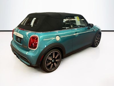 2024 MINI CONVERTIBLE Iconic