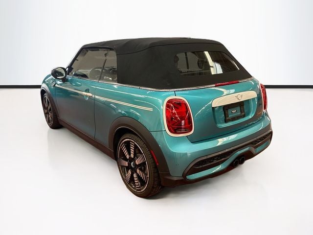 2024 MINI CONVERTIBLE Iconic