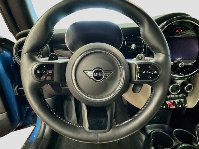2024 MINI CONVERTIBLE Signature