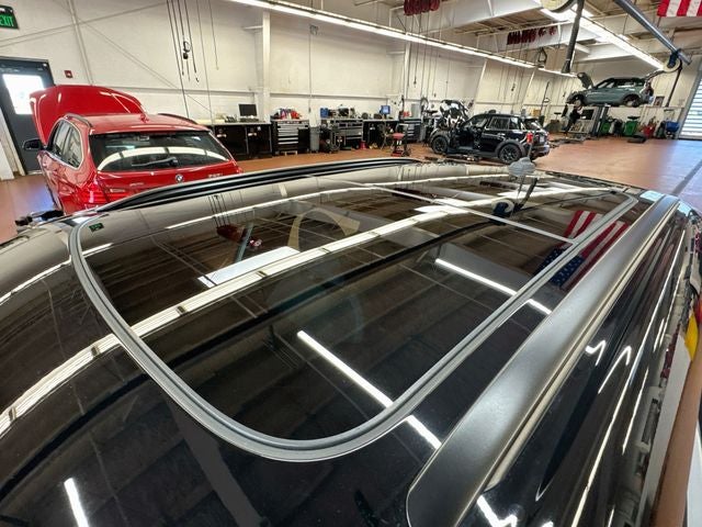 2026 MINI 4 DOOR Signature Plus