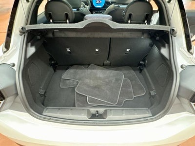2026 MINI 4 DOOR Signature Plus