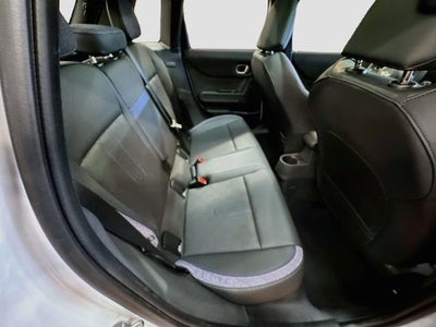 2026 MINI 4 DOOR Signature Plus