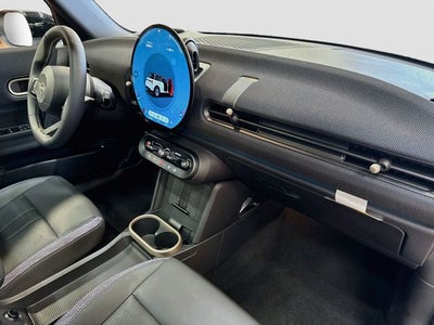 2026 MINI 4 DOOR Signature Plus