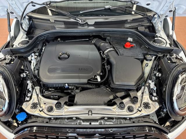2026 MINI 4 DOOR Signature Plus