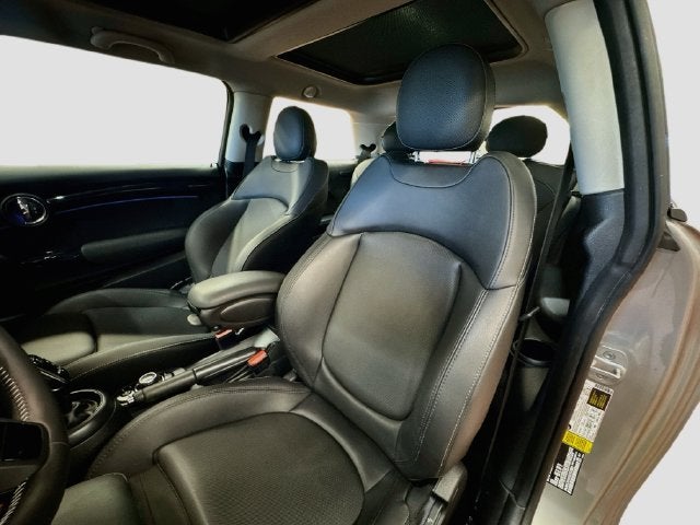 2024 MINI HARDTOP 2 DOOR Signature