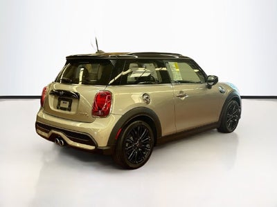 2024 MINI HARDTOP 2 DOOR Signature